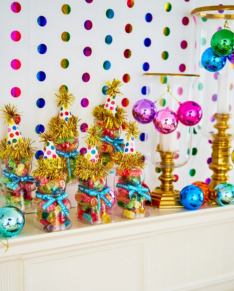 Mini Celebratory Gummy Bear Bank - Image 5